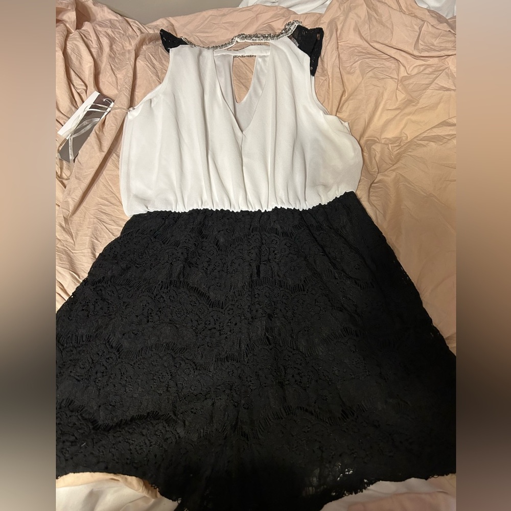 Romper - Picture 4 of 4